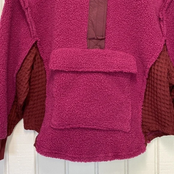 Urban Outfitters BDG Kas Sherpa Pieced
Oversized Pullover Sweatshirt Plum/Purple - Picture 7 of 16